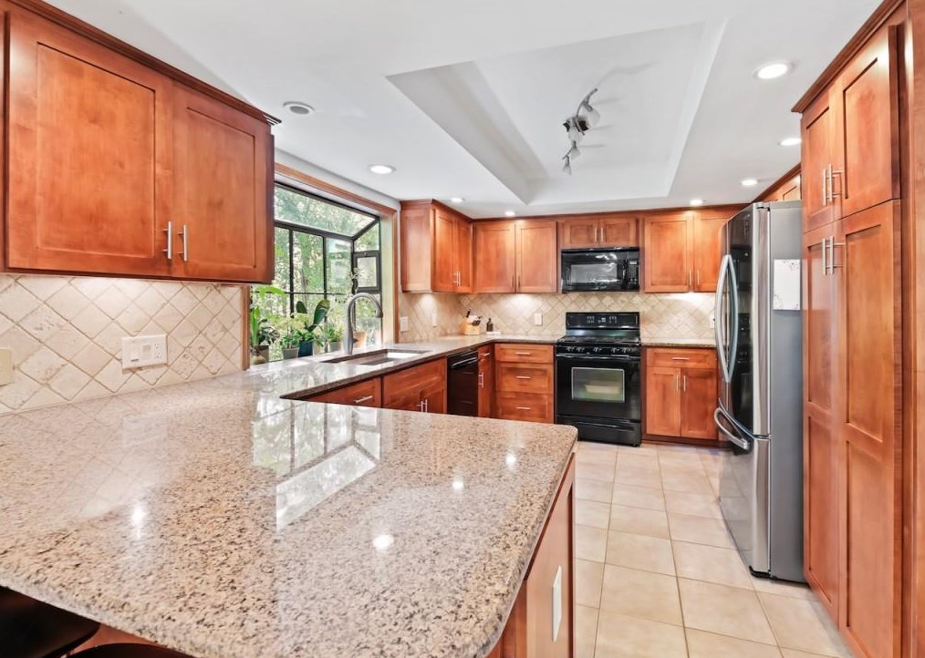 5140 Forest Run Trce, Alpharetta GA  30022-4502 exterior