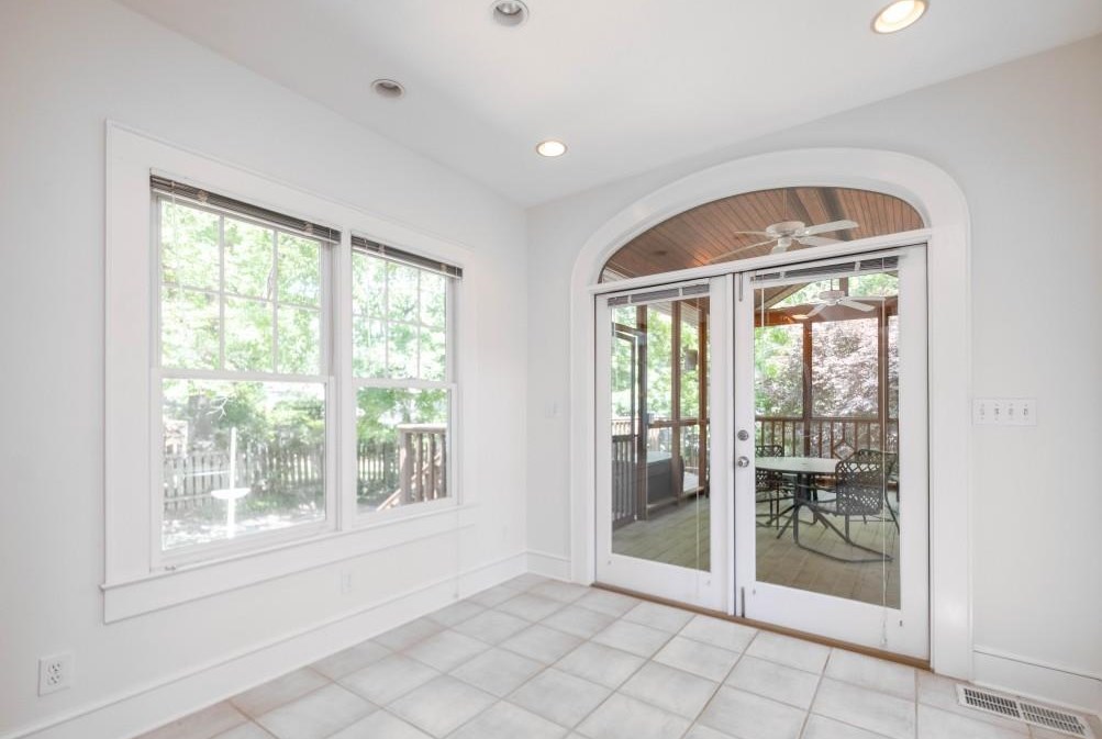 1148 Reeder Cir, Atlanta GA  30306-3311 exterior