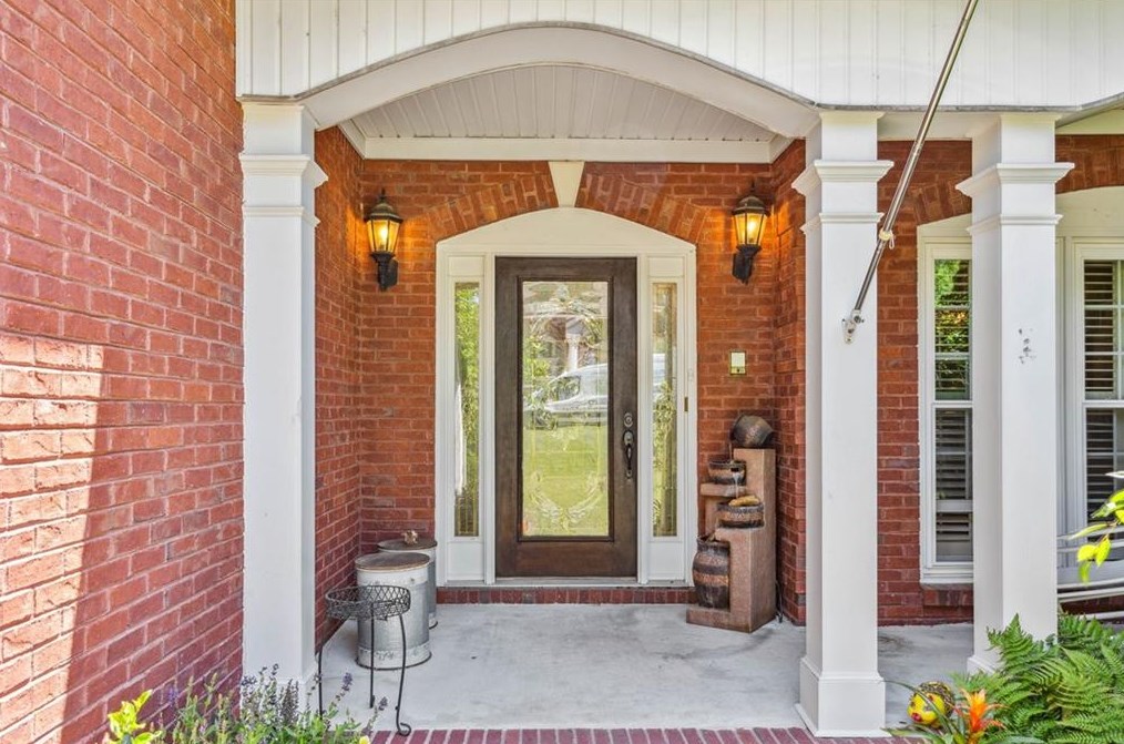 305 Helens Manor Dr, Lawrenceville GA  30045-3473 exterior