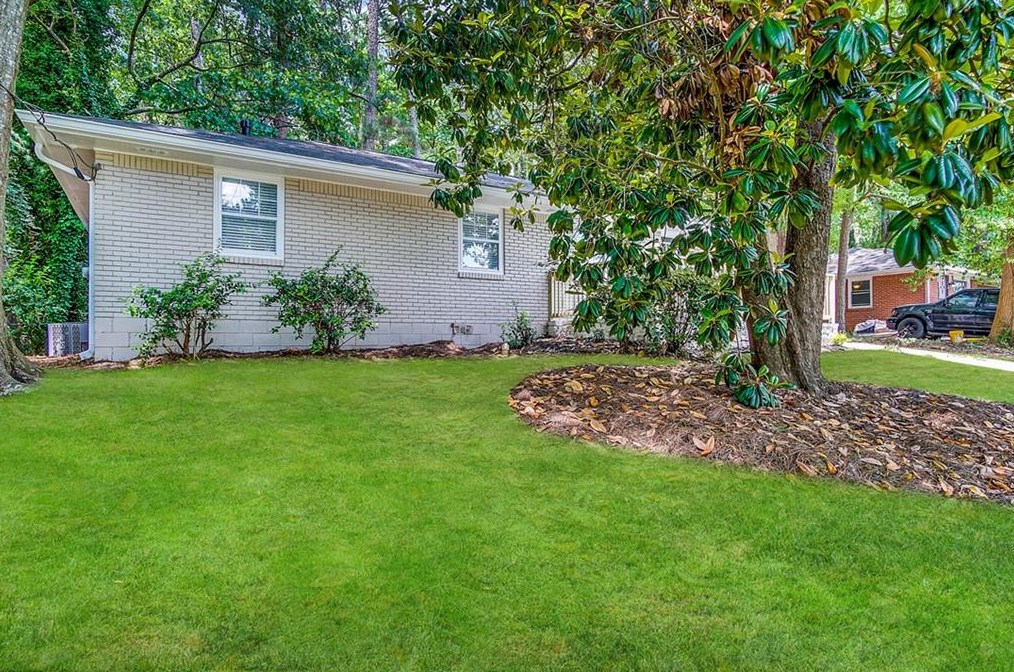 4352 Glenwood Pkwy, Decatur GA  30032-5003 exterior