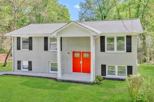 1649 Pine Glen Cir, Decatur GA  30035-1532 exterior