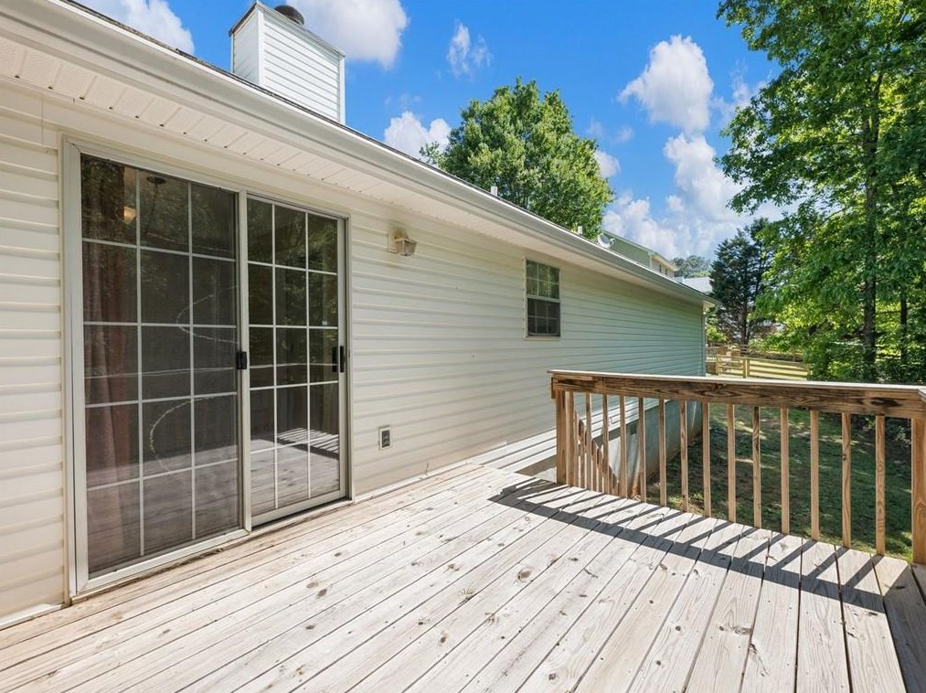 5745 Freeman Dr, Cumming GA  30028-3393 exterior