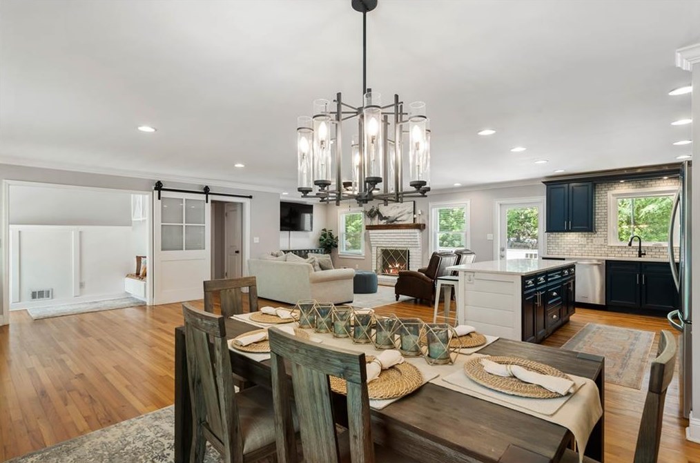 3796 Watkins Pl, Atlanta GA  30319 exterior