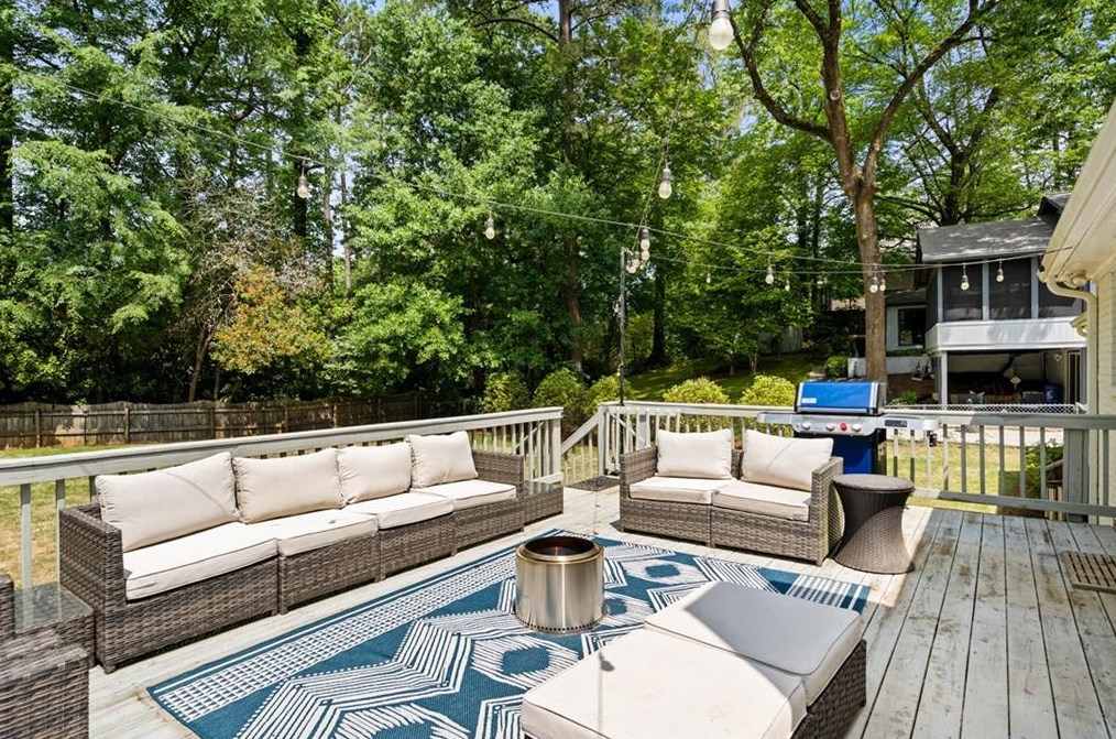 3796 Watkins Pl, Atlanta GA  30319 exterior