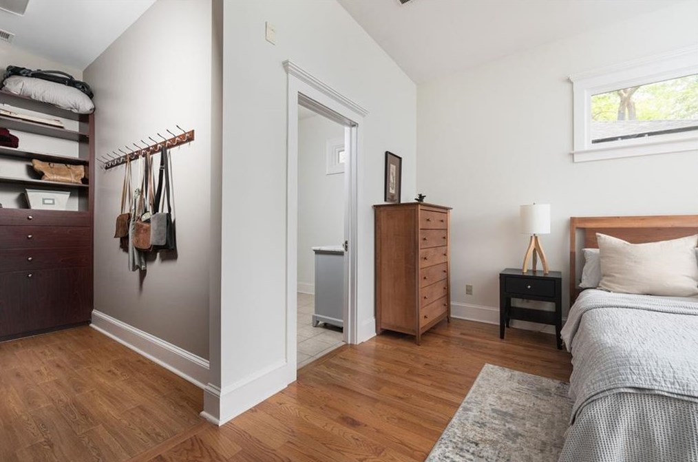 226 Winter Ave, Decatur GA  30030-3569 exterior