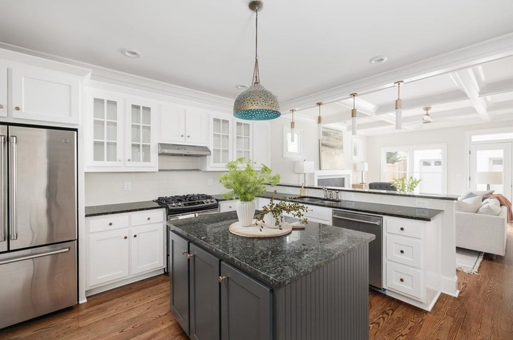 249 Madison Ave, Decatur GA  30030-3543 exterior