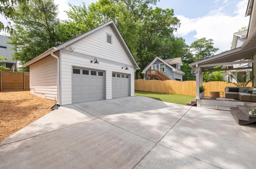 249 Madison Ave, Decatur GA  30030-3543 exterior