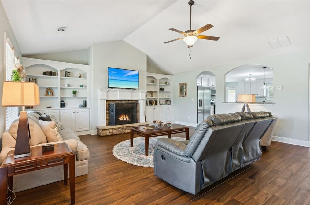 555 Cambridge Farms Dr, Hoschton GA  30548 exterior