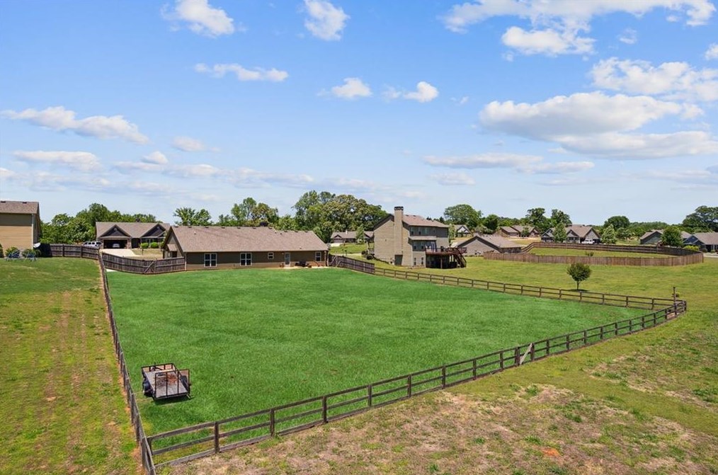 555 Cambridge Farms Dr, Hoschton GA  30548 exterior