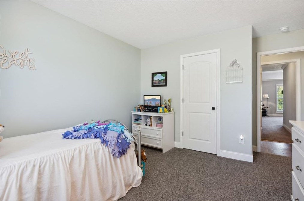 555 Cambridge Farms Dr, Hoschton GA  30548 exterior