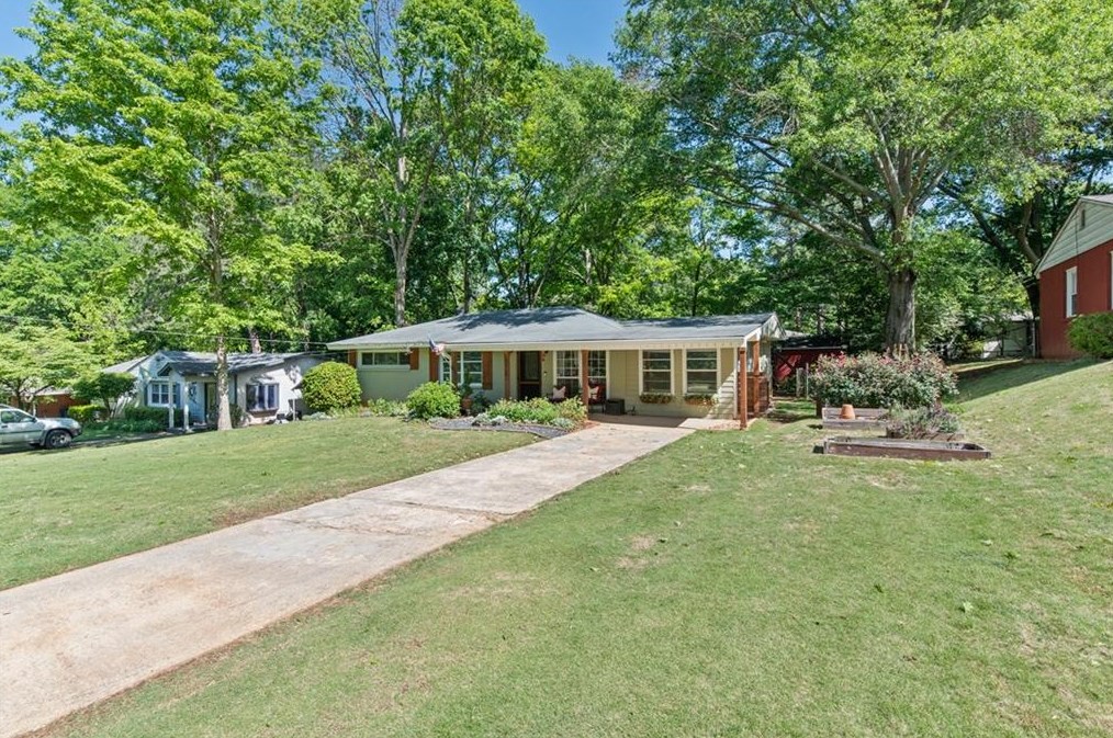 3118 Anthony Dr, Decatur GA  30033-3909 exterior