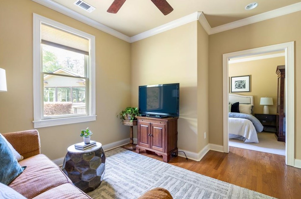 1696 Little Joe Ct, Decatur GA  30033-1519 exterior