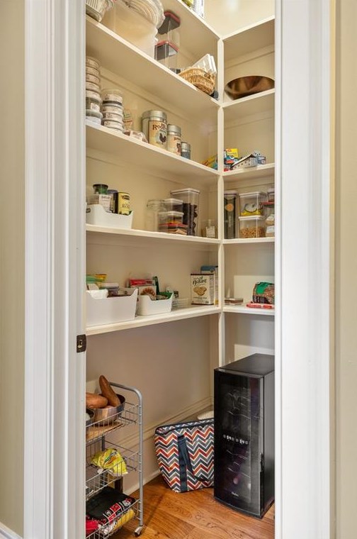 1696 Little Joe Ct, Decatur GA  30033-1519 exterior