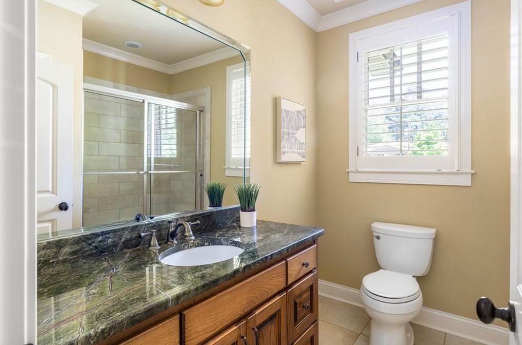 1696 Little Joe Ct, Decatur GA  30033-1519 exterior