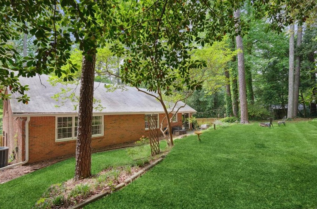 3049 Nottaway Ct, Atlanta GA  30341-4505 exterior