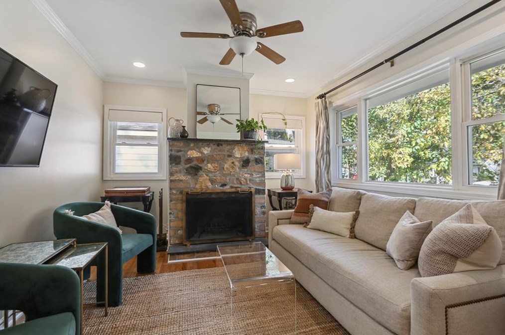 31 Vinson Dr, Atlanta GA  30317-1709 exterior