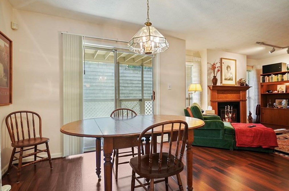1346 Weatherstone Way, Atlanta GA  30324-4645 exterior