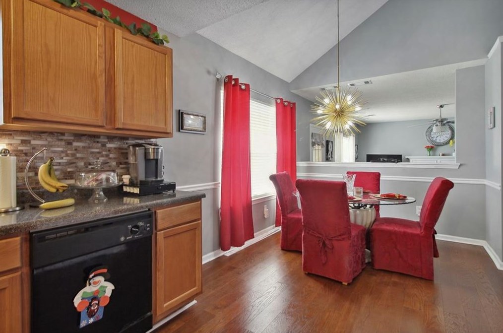 1600 Village Place Cir, Conyers GA  30012-7108 exterior