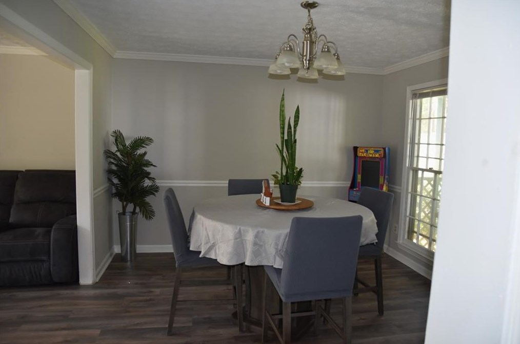 686 Chatham Trl, Jonesboro GA  30238-4460 exterior