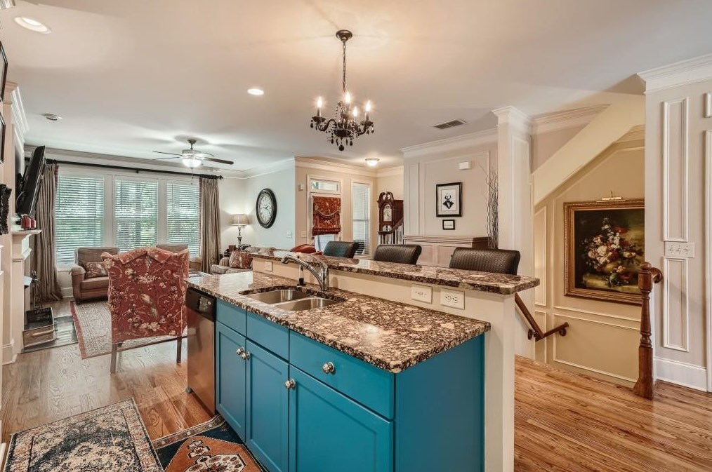 3027 Eltham Pl, Decatur GA  30033-3253 exterior