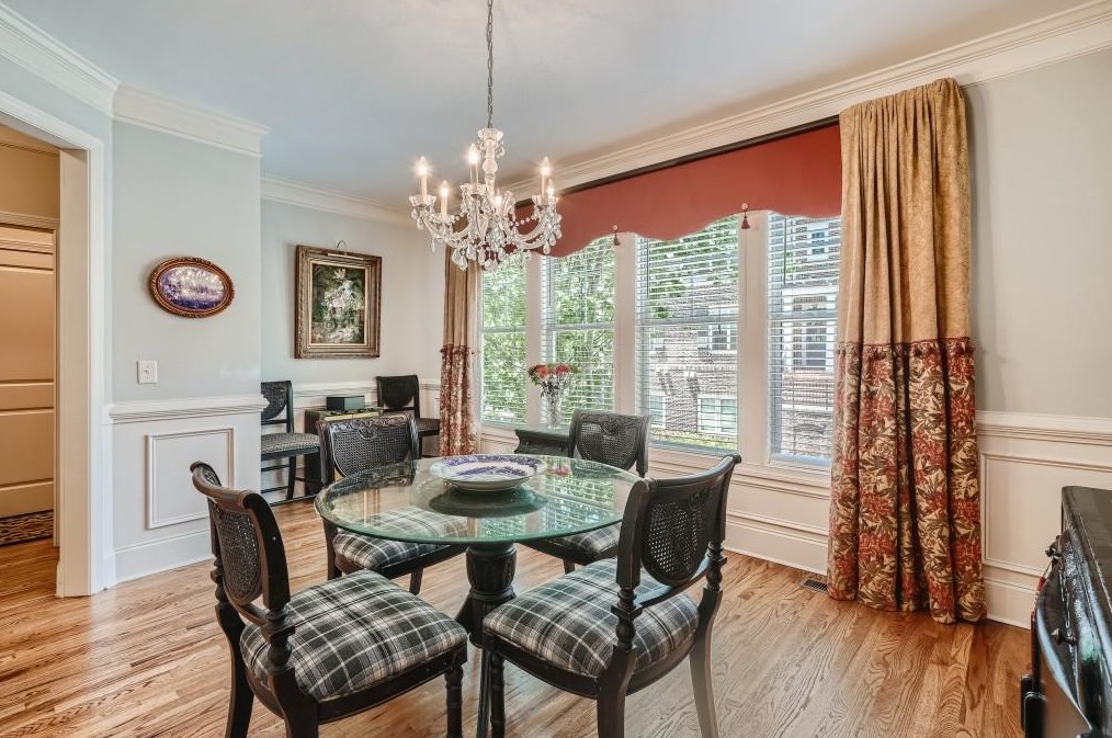 3027 Eltham Pl, Decatur GA  30033-3253 exterior