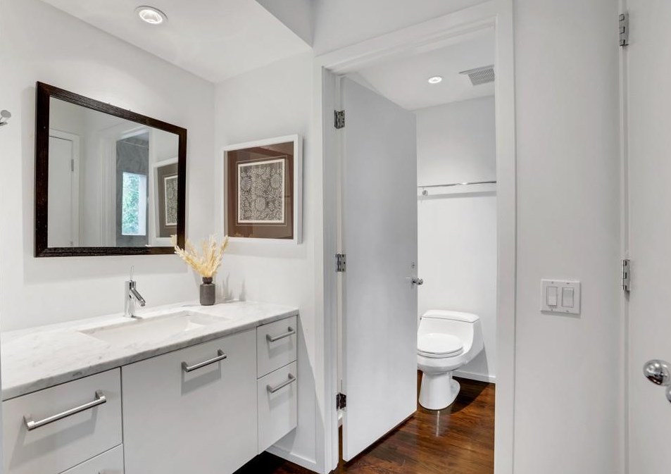 45 Tuxedo Ter, Atlanta GA  30342-4029 exterior