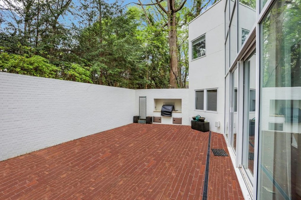 45 Tuxedo Ter, Atlanta GA  30342-4029 exterior