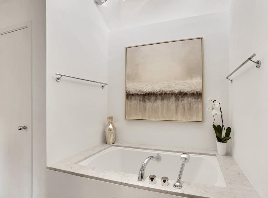 45 Tuxedo Ter, Atlanta GA  30342-4029 exterior