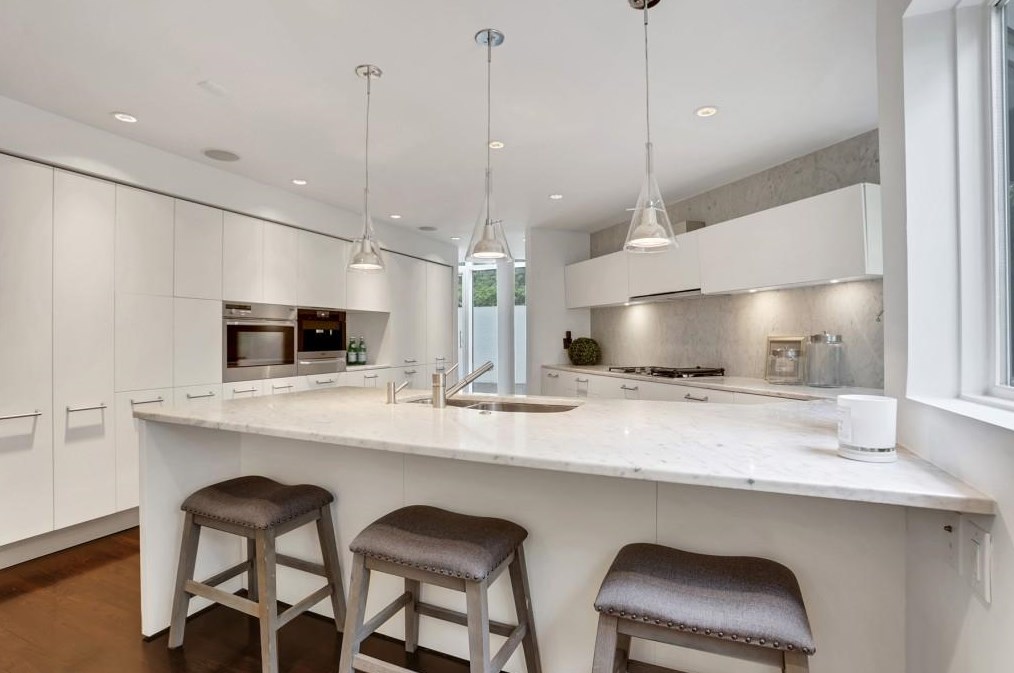 45 Tuxedo Ter, Atlanta GA  30342-4029 exterior