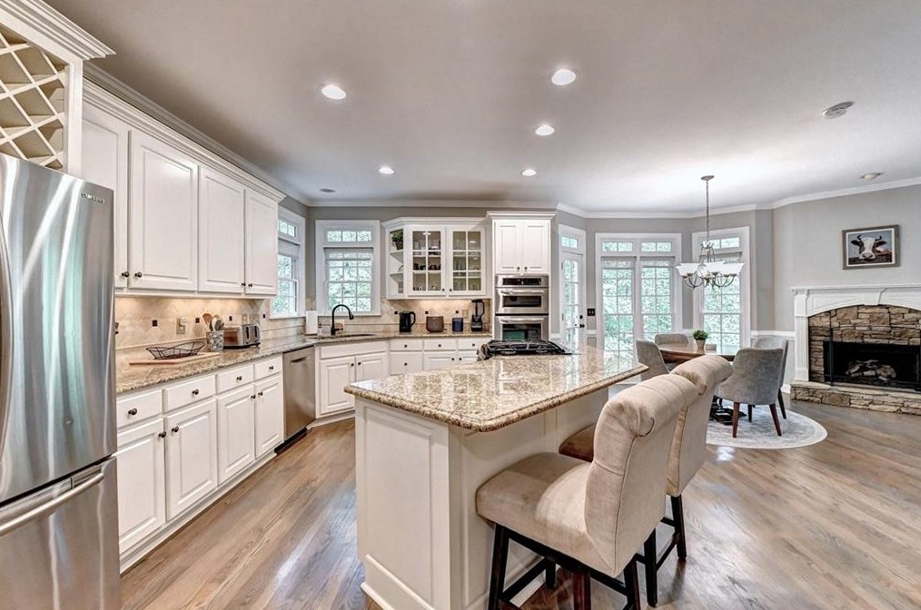 855 Highland Bend Cv, Alpharetta GA  30022-4794 exterior