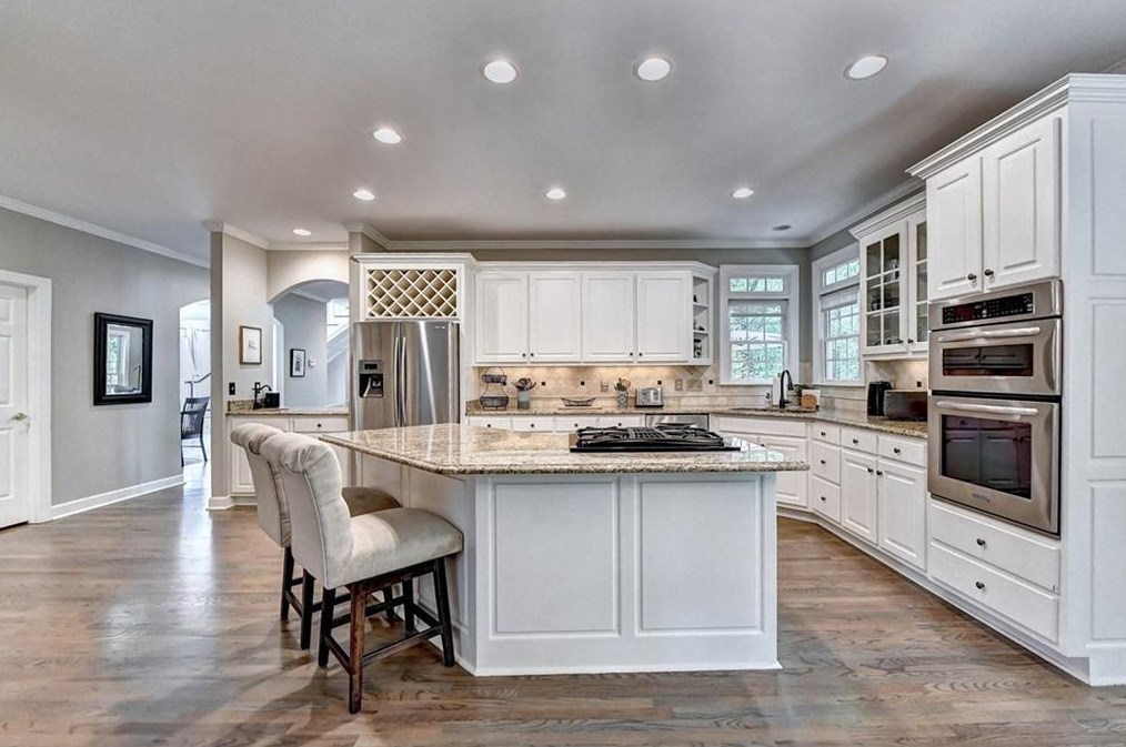 855 Highland Bend Cv, Alpharetta GA  30022-4794 exterior