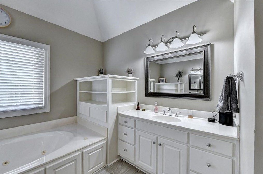 855 Highland Bend Cv, Alpharetta GA  30022-4794 exterior