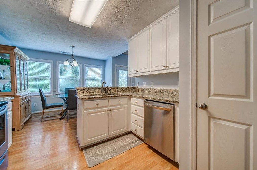 880 Cline Petty Way, Lawrenceville GA  30043-6719 exterior