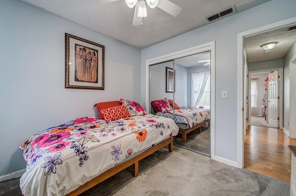 880 Cline Petty Way, Lawrenceville GA  30043-6719 exterior