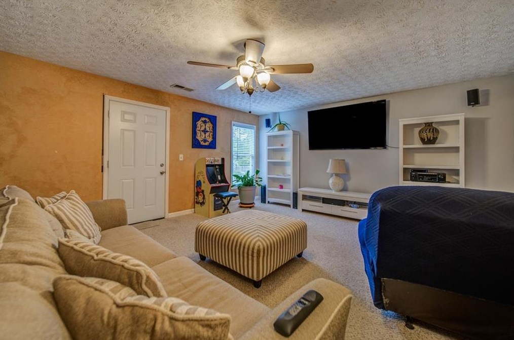 880 Cline Petty Way, Lawrenceville GA  30043-6719 exterior