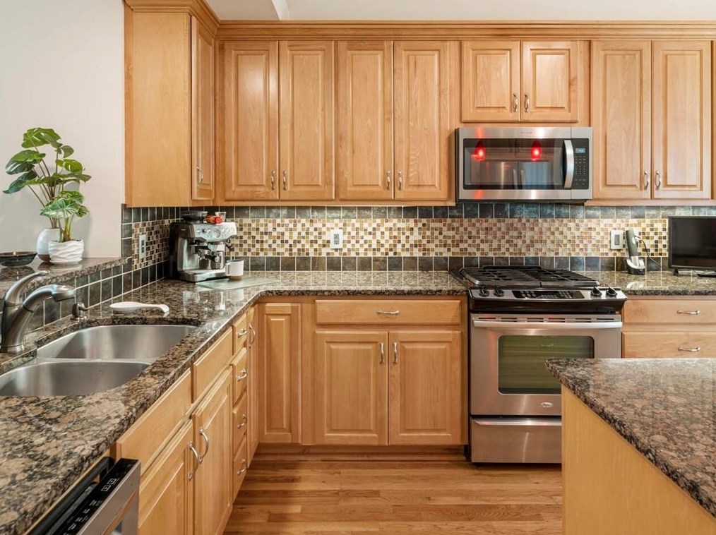 5075 Harbour Ridge Dr, Alpharetta GA  30005-6972 exterior