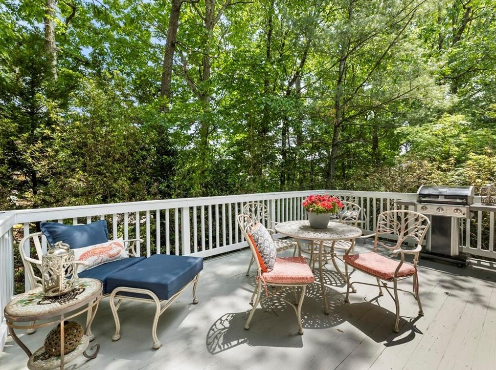 5075 Harbour Ridge Dr, Alpharetta GA  30005-6972 exterior