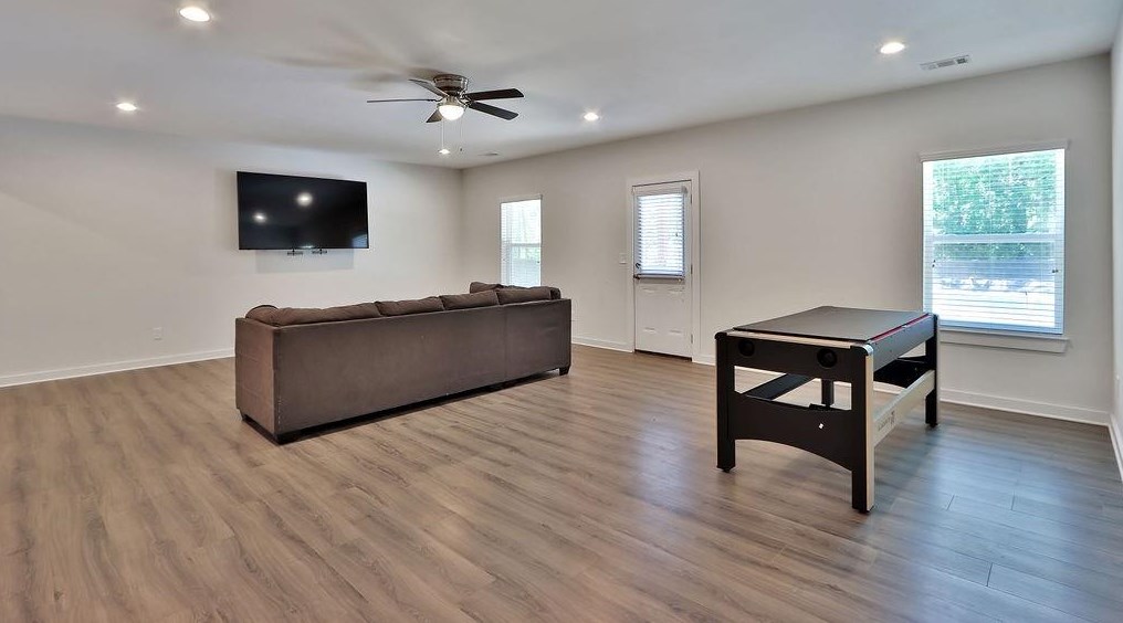2869 Windsor Knoll Dr, Dacula GA  30019-7686 exterior