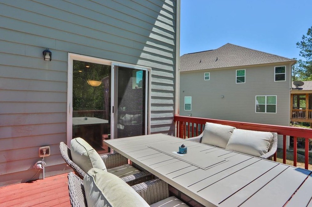 2869 Windsor Knoll Dr, Dacula GA  30019-7686 exterior