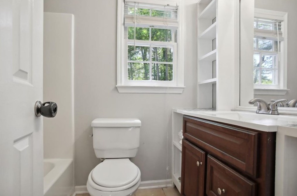 201 Muddy River Rd, Lawrenceville GA  30043-4465 exterior