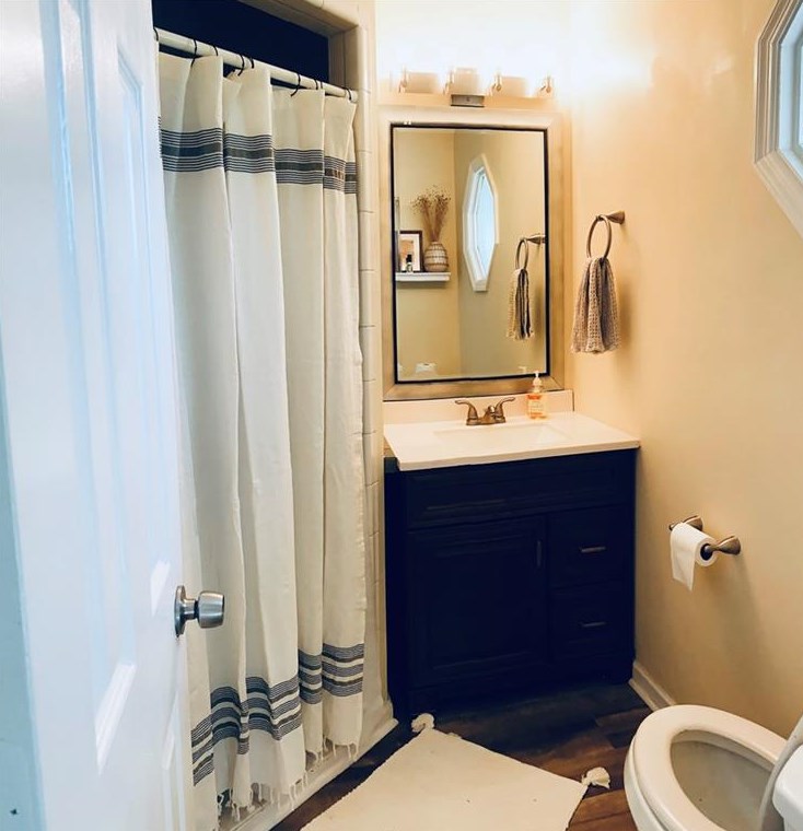 201 Muddy River Rd, Lawrenceville GA  30043-4465 exterior