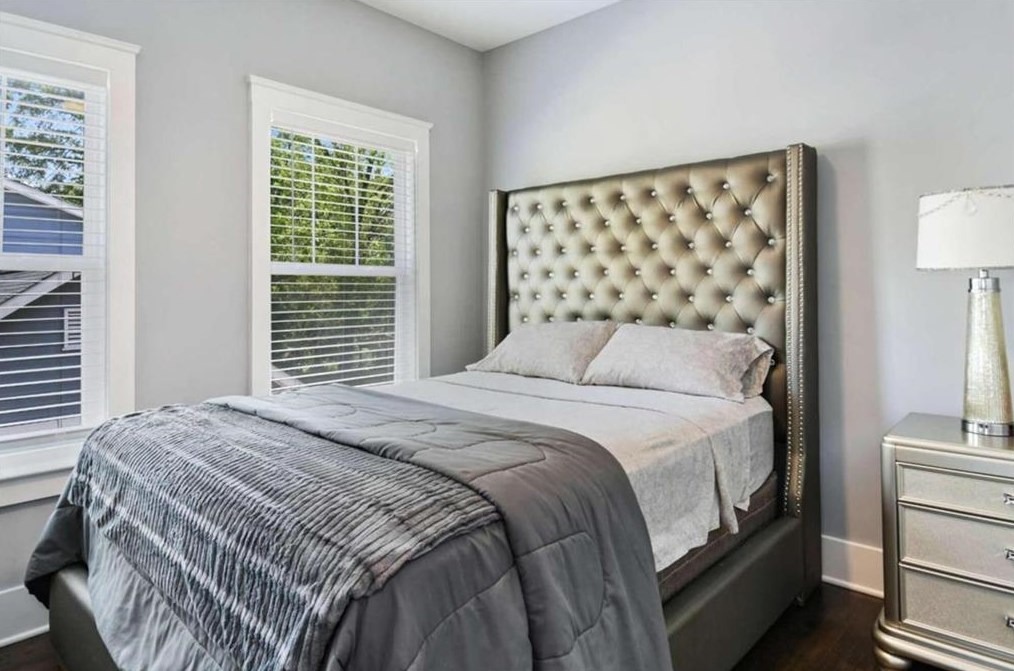 1967 Cogar Dr, Decatur GA 30032 exterior