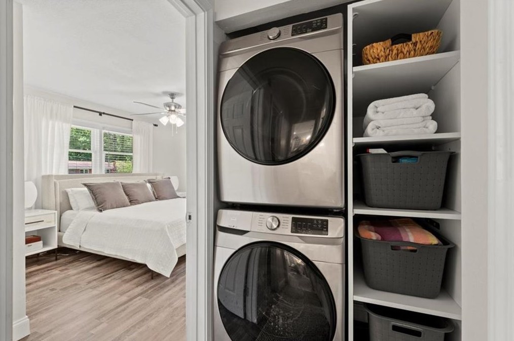 185 Pineland Dr, Smyrna GA  30082-2734 exterior