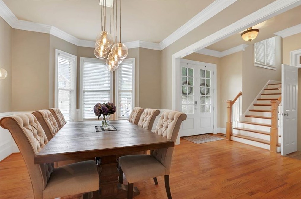 2451 Medlock Cmns, Decatur GA  30030-1599 exterior