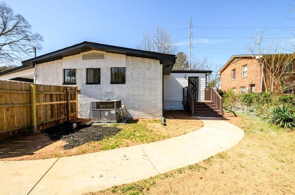 2052 Austin Dr, Decatur GA  30032-6103 exterior