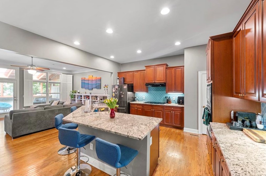 1446 Wembley Ct, Atlanta GA  30329-3968 exterior