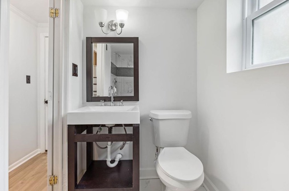 4083 Glade Ct, Decatur GA  30035-1905 exterior