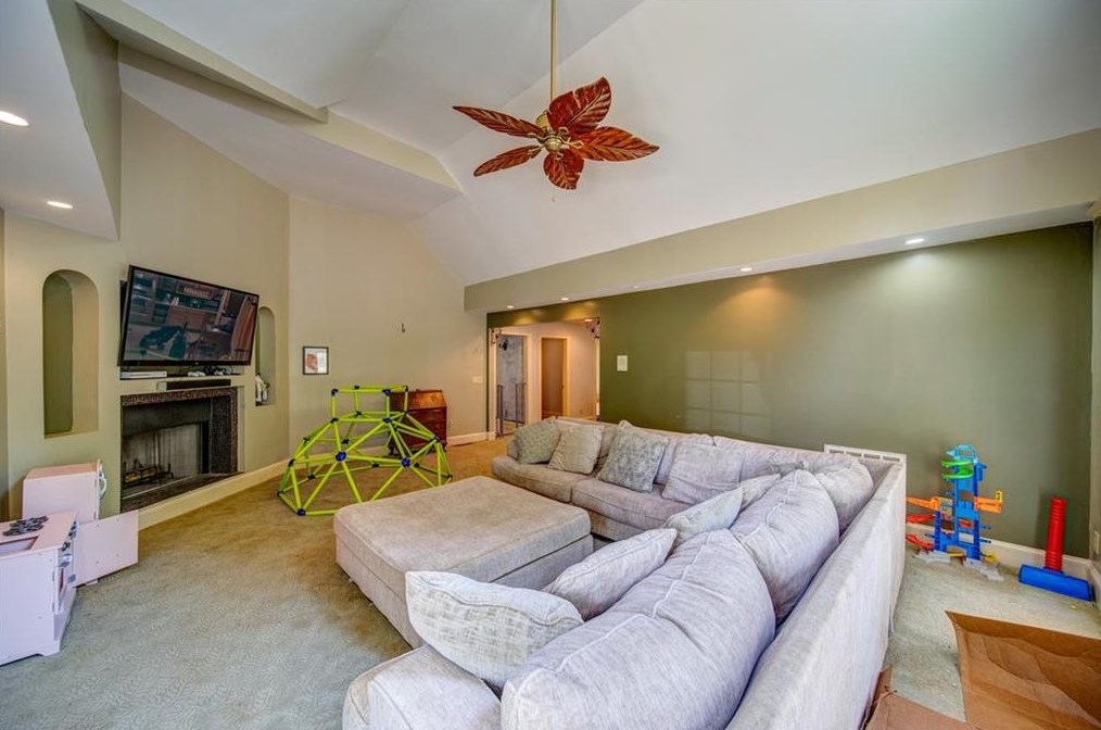 2 Stonebrook Dr, Rome GA  30165-6504 exterior