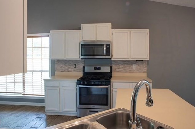 3935 Wintersweet Dr, Decatur GA  30034-5200 exterior