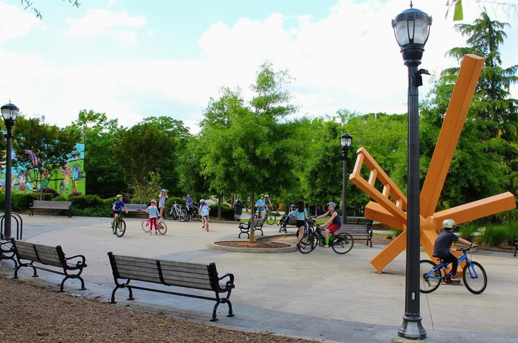 415 Mcdonough St, Decatur GA  30030-3322 exterior